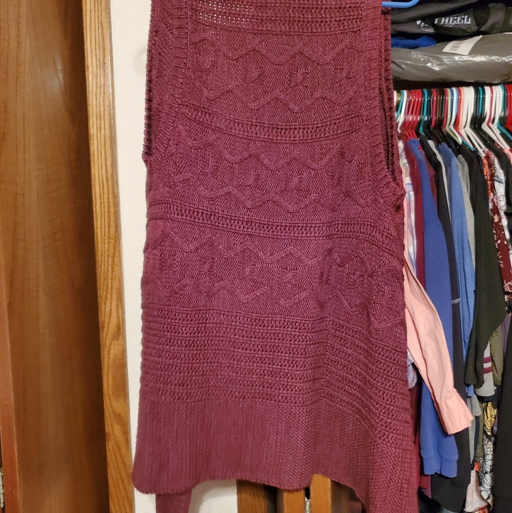 Sweater vest - Picture 2 of 3